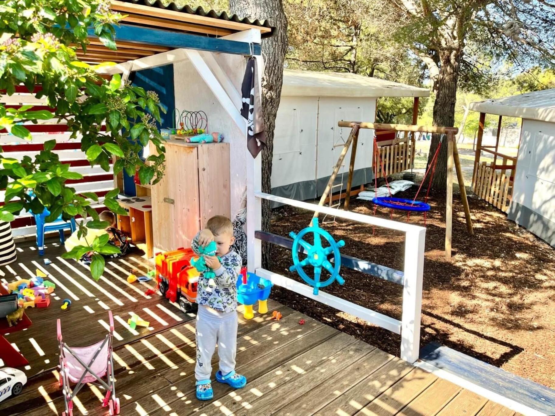 Mobilehome Adams Glamping - Camp Adriatic Primosten Exterior photo